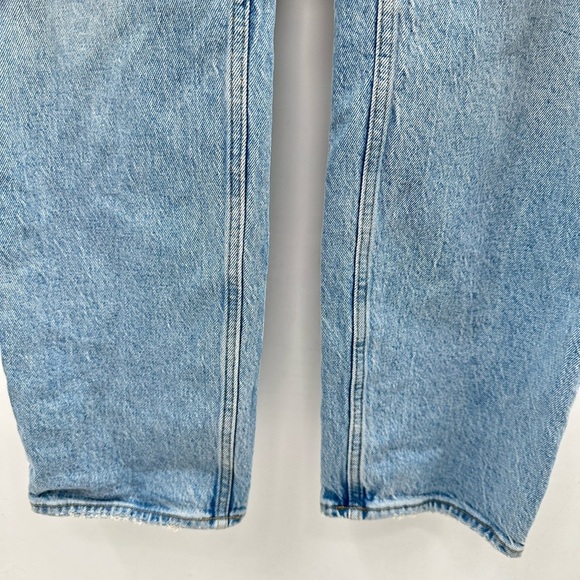 ABERCROMBIE & FITCH 4 The DAD light wash crossover Curve Love relaxed fit jean - Picture 7 of 13